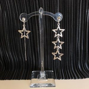 Vintage Jewelry - Rhinestoned star drop earring in silver Vintage Jewelry - Rhinestoned star drop earring in silver